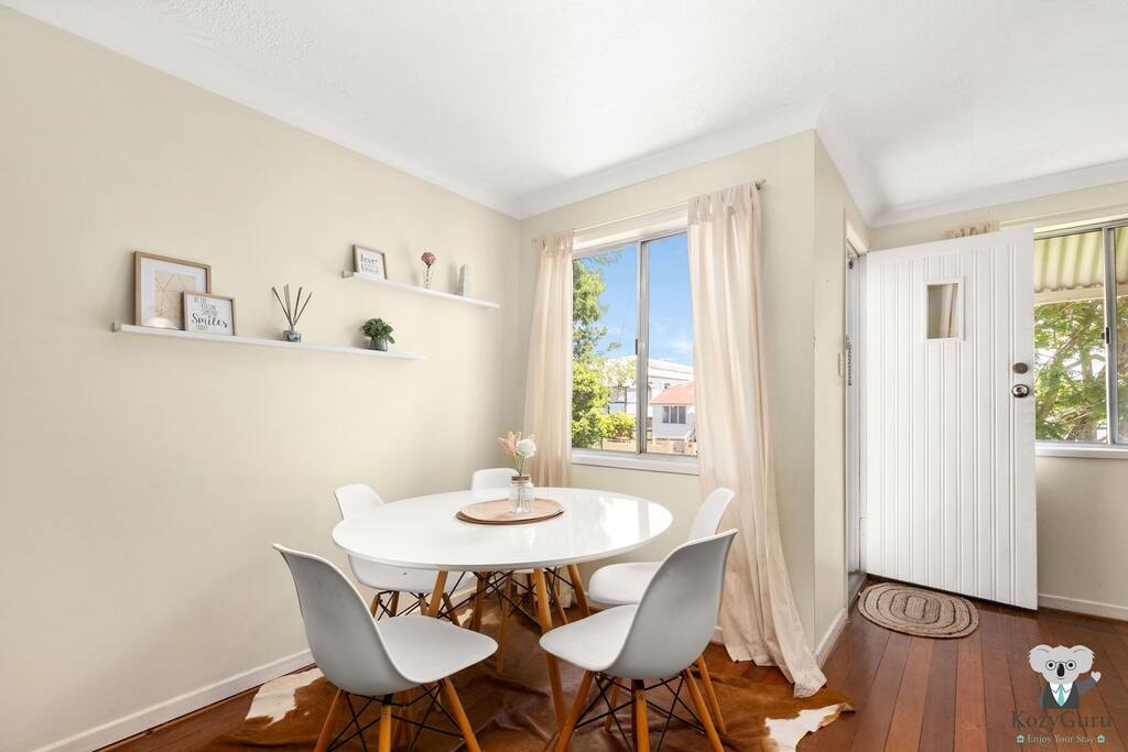 this charming high-set Airbnb listing offers the perfect blend of style and convenience.