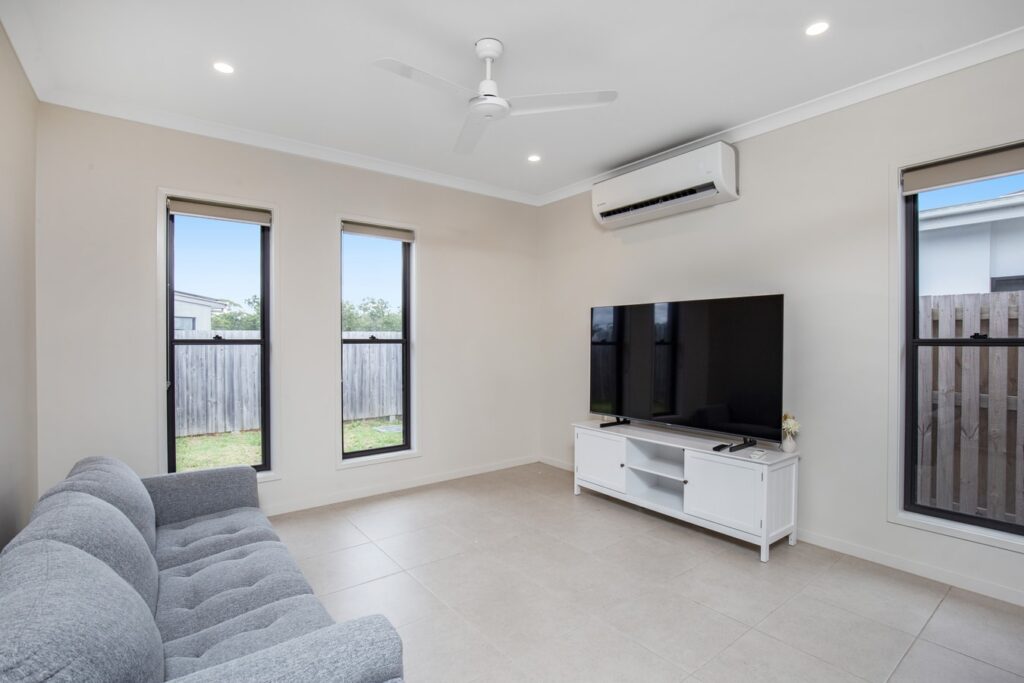 This stunning two-floor Airbnb listing combines comfort and style with a prime location close to hotspots like Dream Walk, Westfield Coomera, and more.