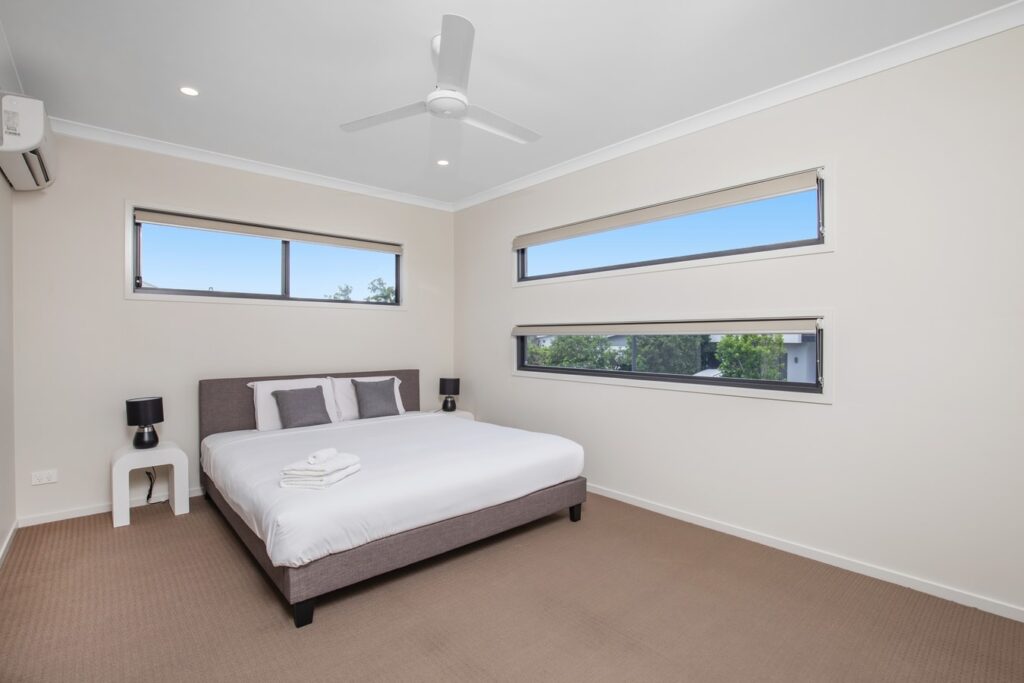 This stunning two-floor Airbnb listing combines comfort and style with a prime location close to hotspots like Dream Walk, Westfield Coomera, and more.