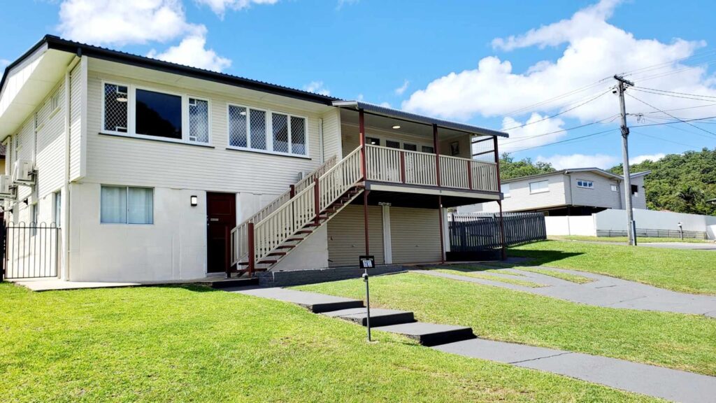 This beautifully renovated Airbnb listing in Carindale offers the perfect mix of style, convenience, and relaxation