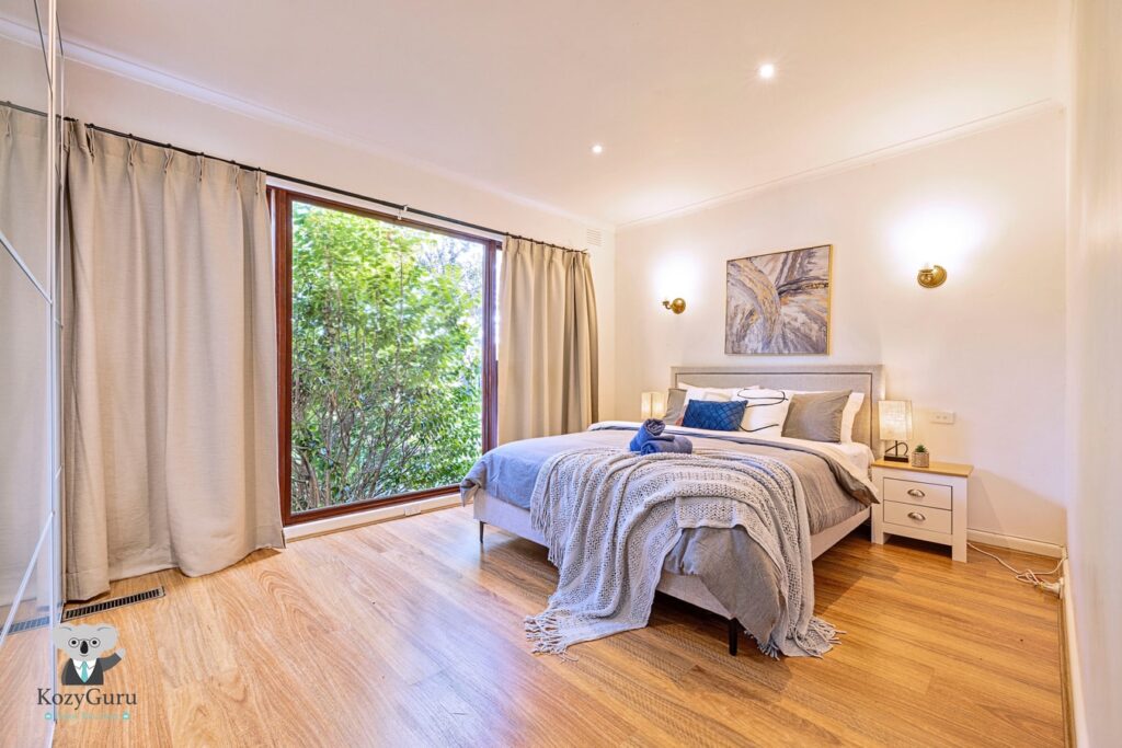 Experience the charm of Camberwell with this luxury Airbnb located just steps from Lynden Park.